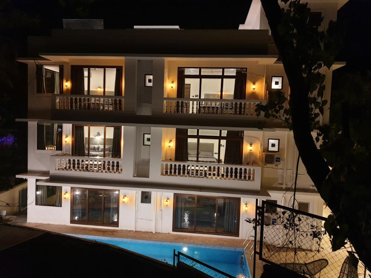 Celebrations - Vagator - Goa Hotel ภายนอก รูปภาพ